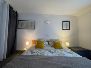 Joli appartement rénové avec jardin clos